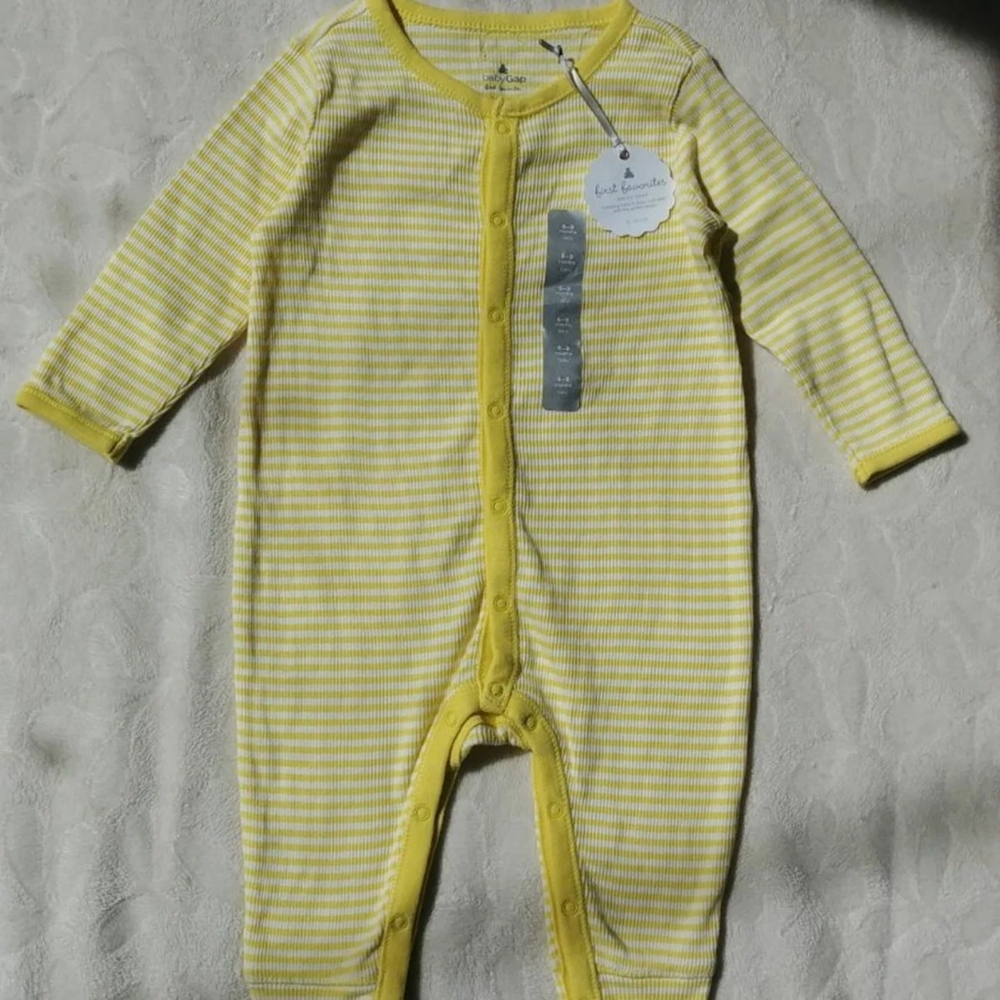 NEW! Baby Gap one piece unisex 100% cotton stripe